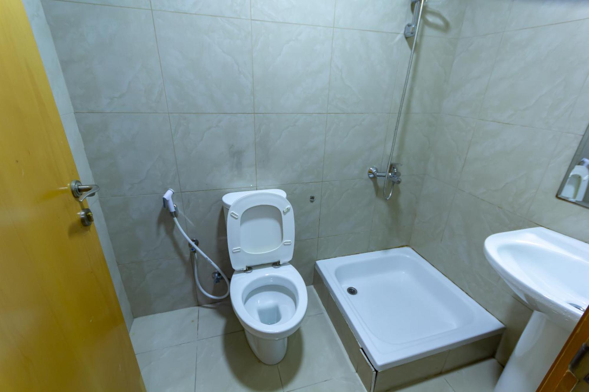 Budget Rooms With Private Bathroom For 'Girls' Only In Dubai, Marina Kültér fotó