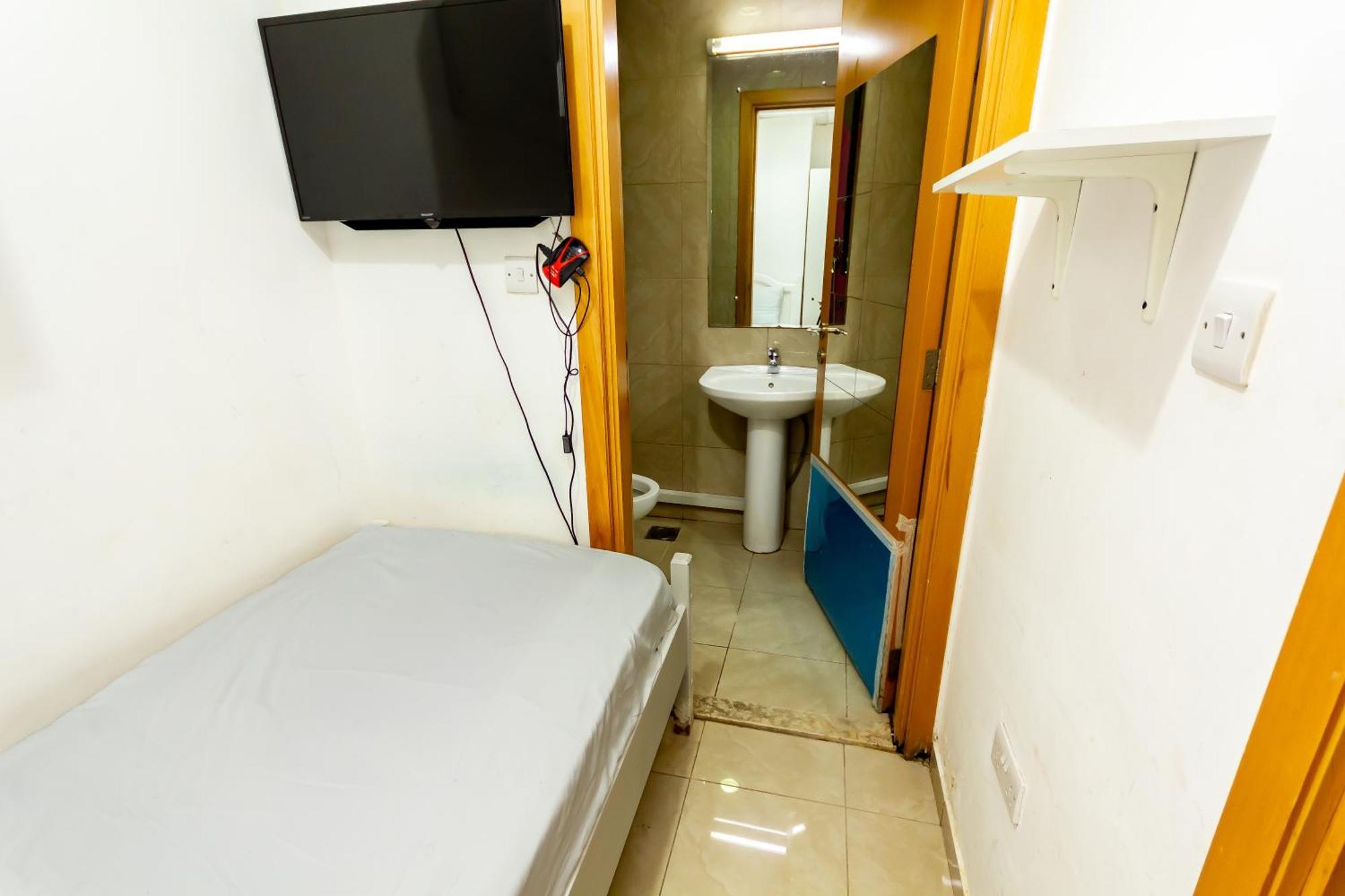 Budget Rooms With Private Bathroom For 'Girls' Only In Dubai, Marina Kültér fotó